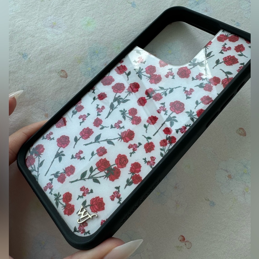 Wildflower iPhone 15 Pro Max Red Roses Case - Picture 2 of 2